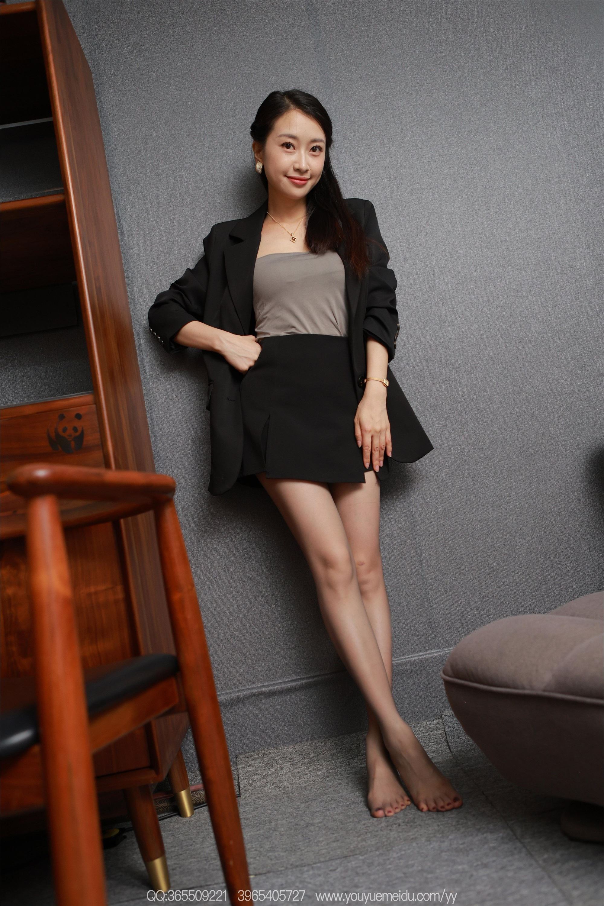 IESS异思趣向  2025.07.02 丝享家 2095 小婕《黑丝面试官（下）》